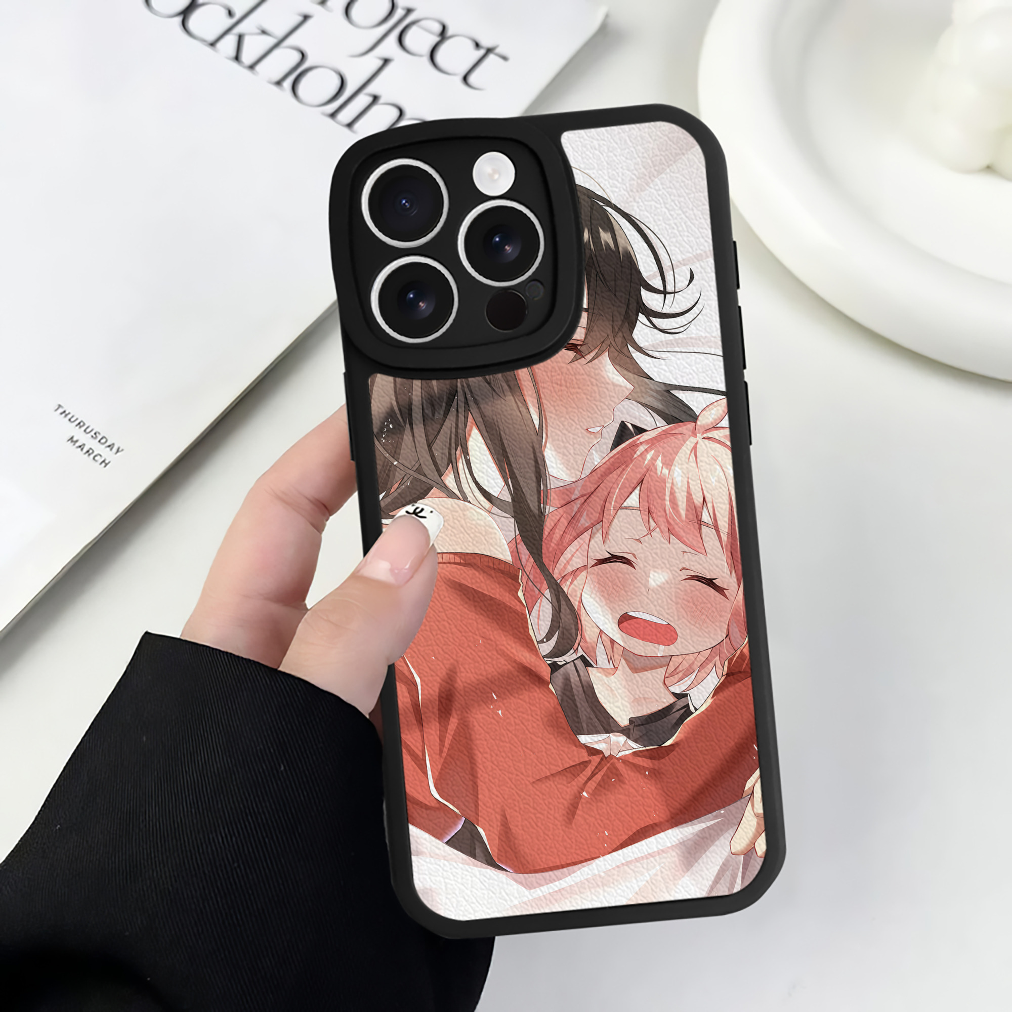 （画像用） SPY×FAMILY间谍家家酒 【iPhone 16シリーズ対応】シリコンスマホケース（レザー調） 材質：シリコン